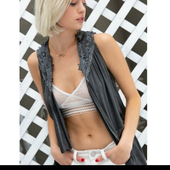 New boutique Mineral washed Pol vest - Picture 3 of 3